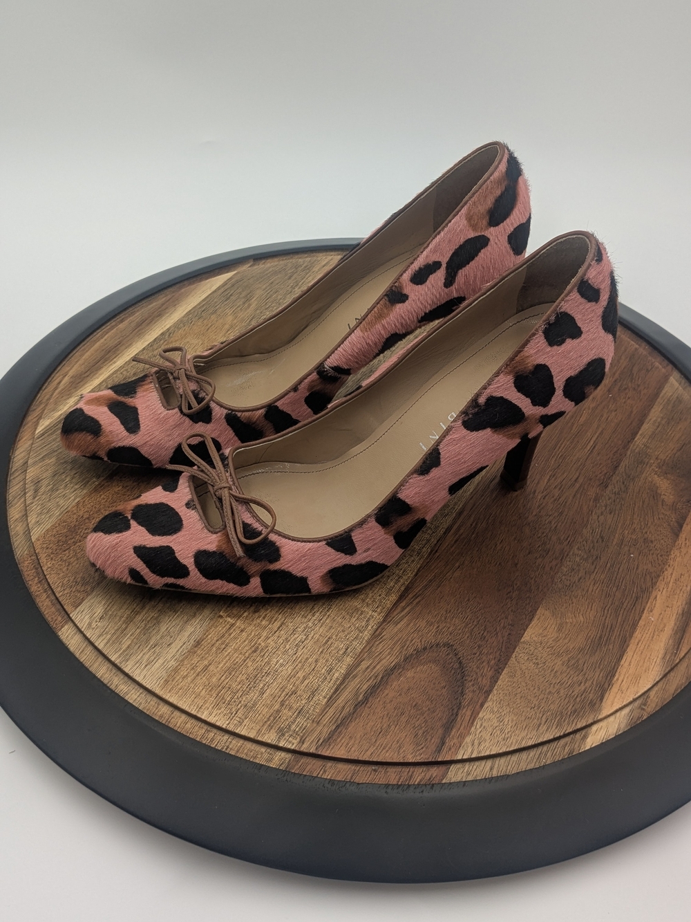 Gianni Bini Pink Leopard Calf Hair Bow Pumps Heels Size 8M - Picture 5 of 12